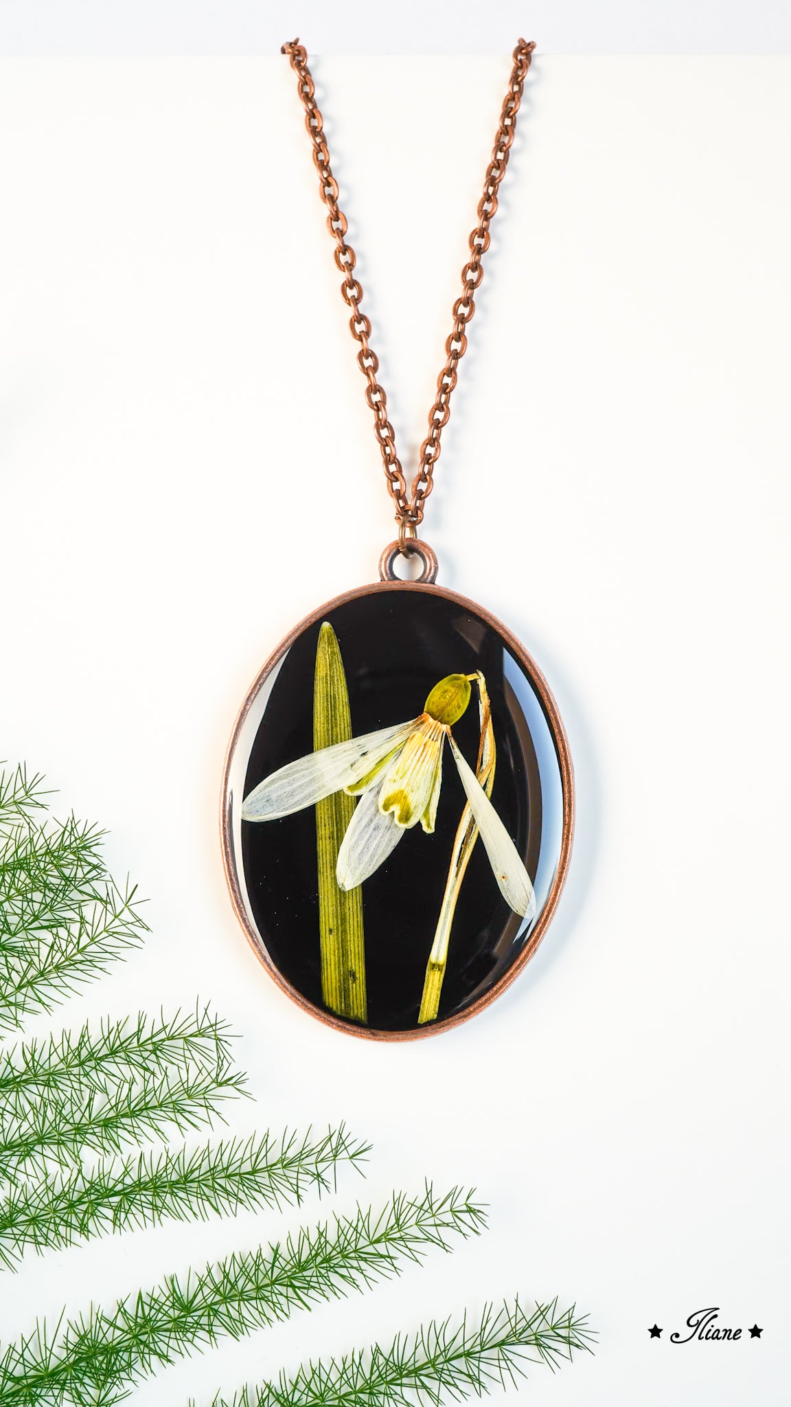 Schneeglöckchen - Kette oval antik kupfer 0839