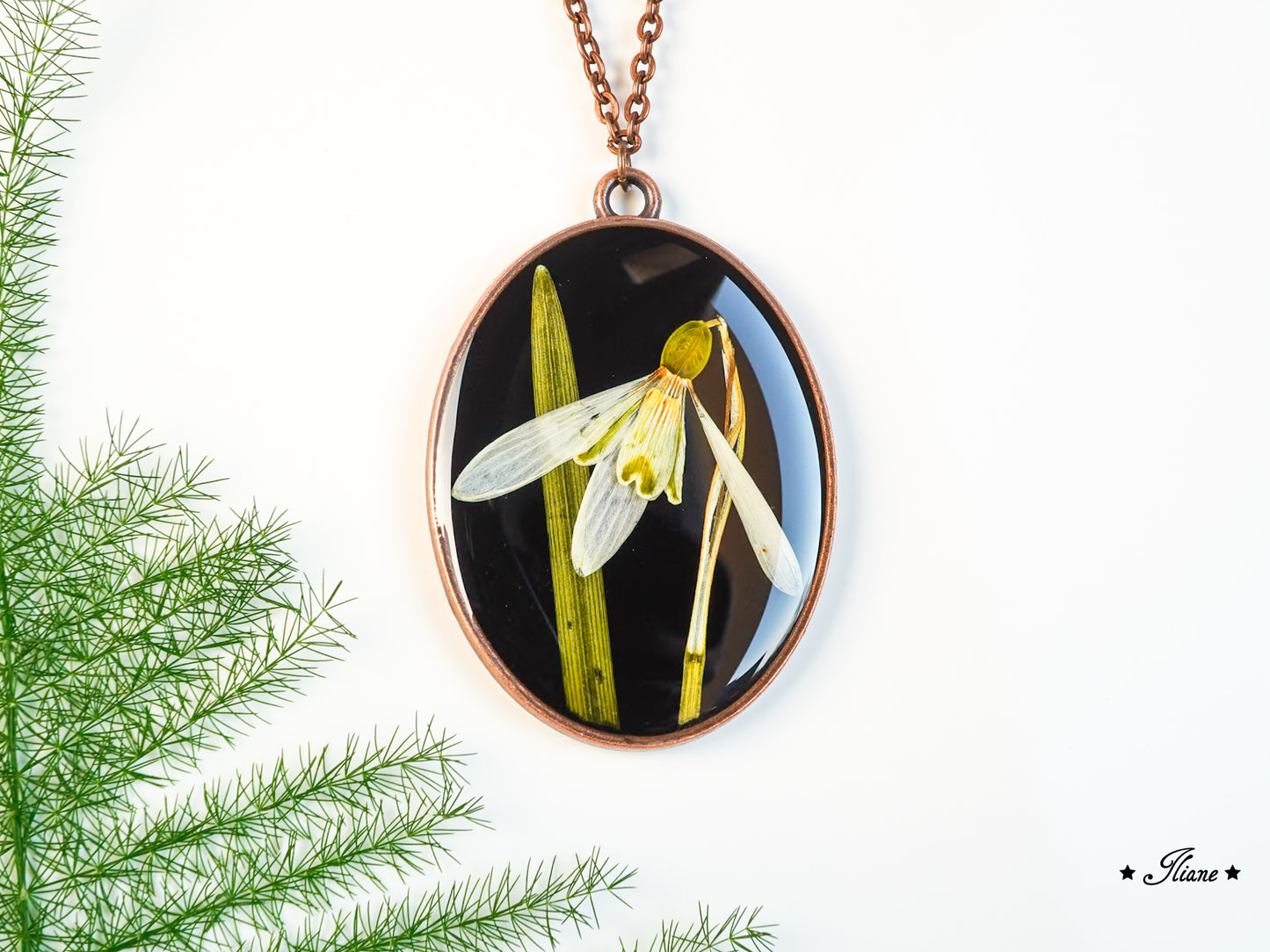 Schneeglöckchen - Kette oval antik kupfer 0839
