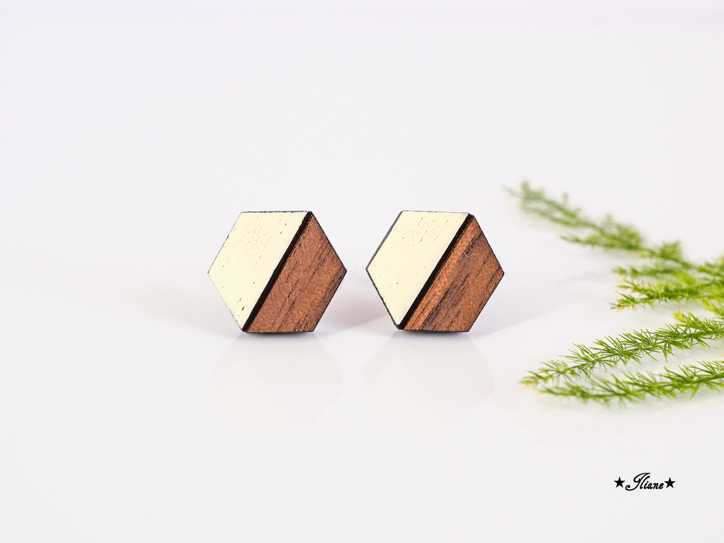 Ohrstecker aus Holz - Pastell Geo