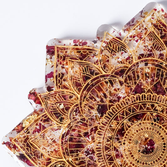 Untersetzer Mandala mit Rosenblüten und Blattgold