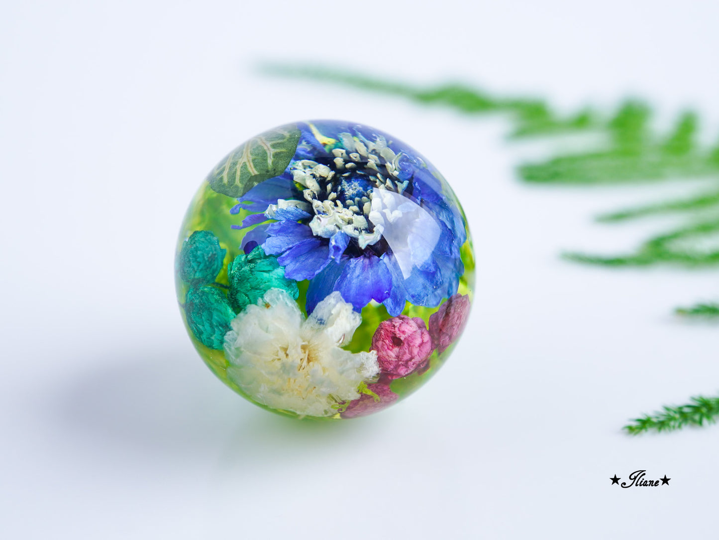 Kettenanhänger Kugel mit bunten Blüten 0762
