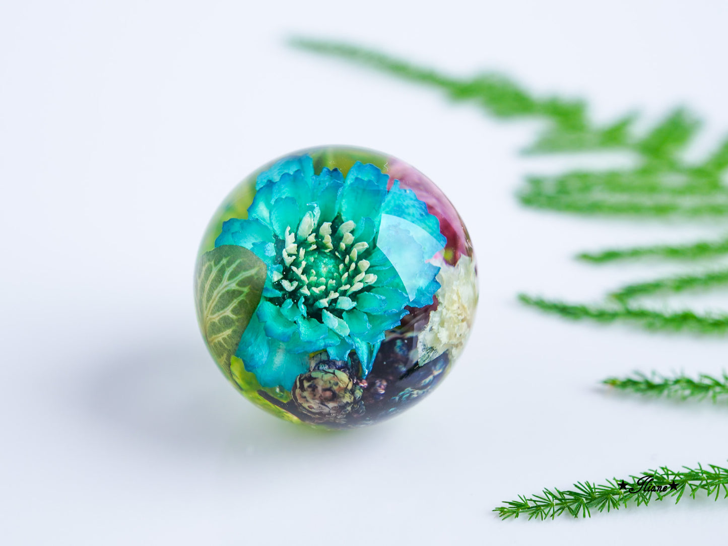 Kettenanhänger Kugel mit bunten Blüten 0762