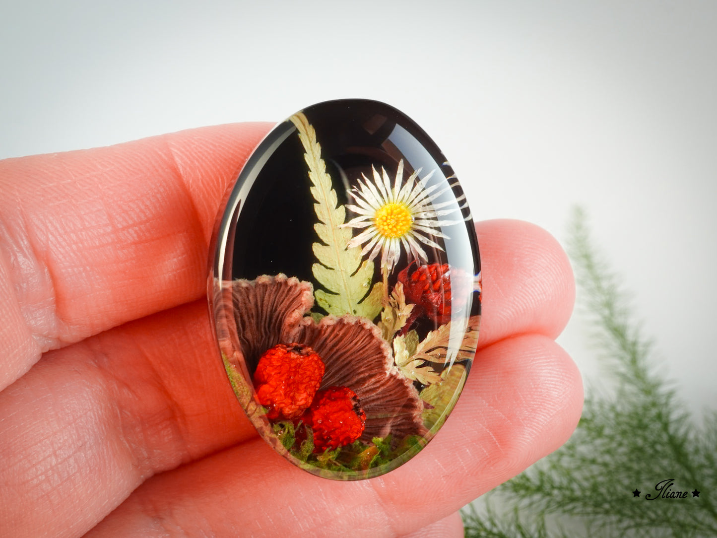Floralis - Beeren, Pilze und Gänseblümchen - Kette mit Anhänger - Edelstahl silber, gold oder roségold 0835