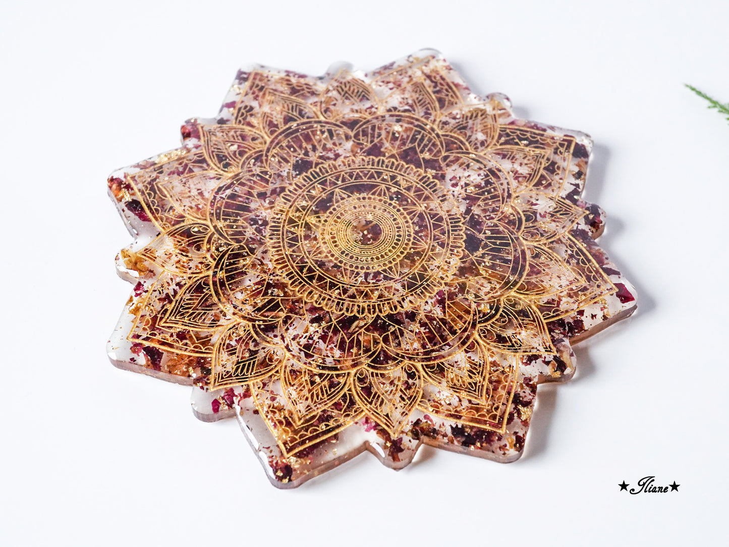 Untersetzer Mandala mit Rosenblüten und Blattgold