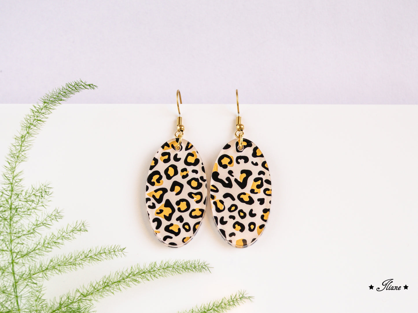 Leo Collection - Hellbeige - Acryl-Ohrringe