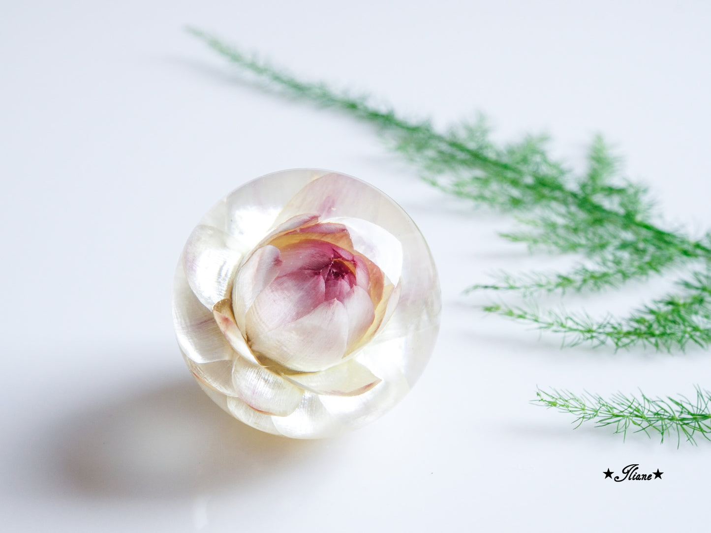 Kettenanhänger Kugel mit Strohblume 7