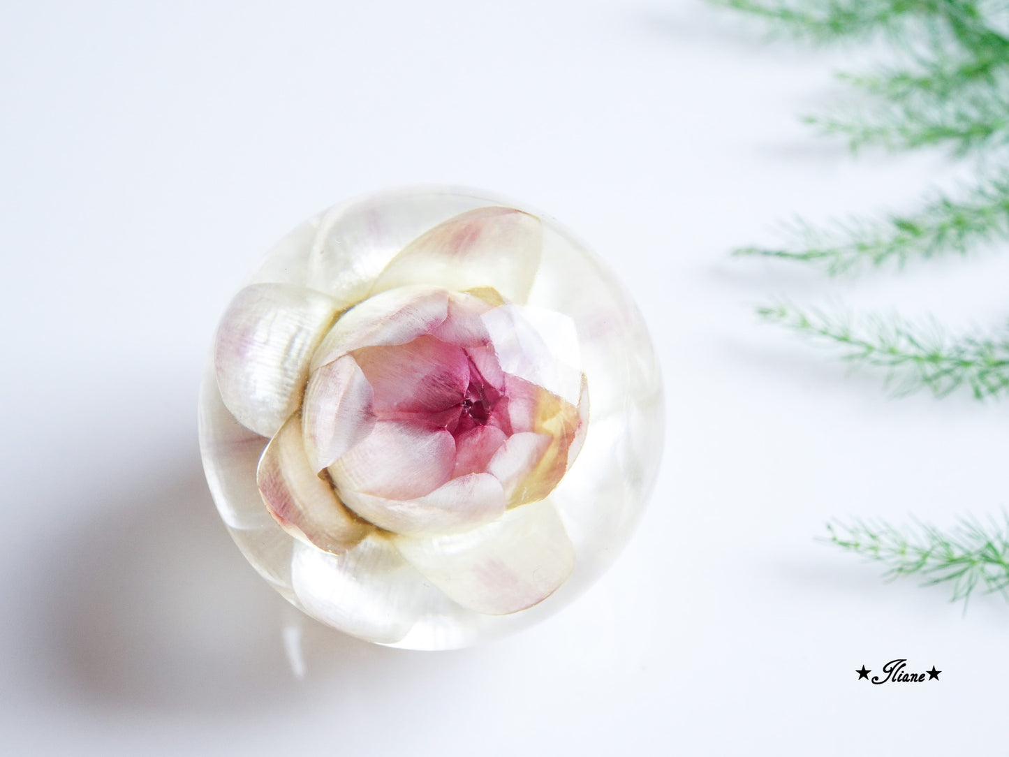 Kettenanhänger Kugel mit Strohblume 7
